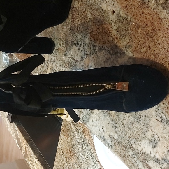 Zara front zip booties ! - Picture 2 of 3